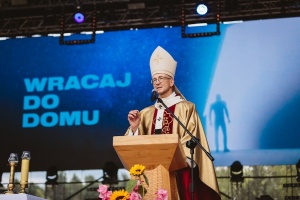 arcybiskup adrian galbas na festiwalu życia w kokotku